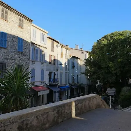Maison La Tropezienne ... New • Fabulous 5* Luxe & Terrasse • 6p. Old Town Сasa de vacaciones Antibes