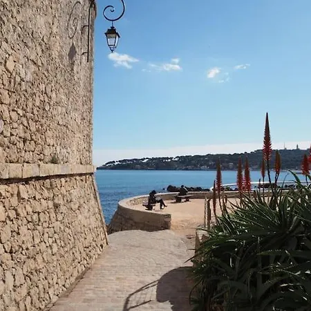 Сasa de vacaciones Maison La Tropezienne ... New • Fabulous 5* Luxe & Terrasse • 6p. Old Town