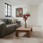 بيت للعطل Maison La Tropezienne ... New • Fabulous 5* Luxe & Terrasse • 6p. Old Town *