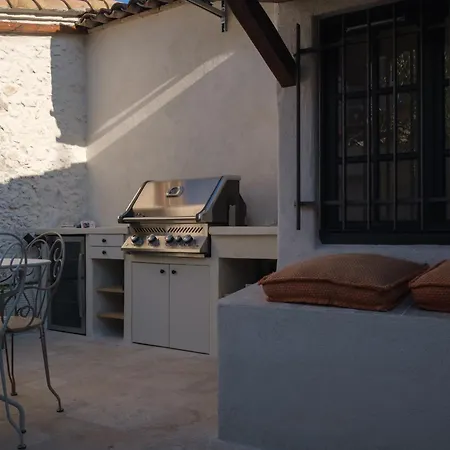 Maison La Tropezienne ... New • Fabulous 5* Luxe & Terrasse • 6p. Old Town Ferienhaus *