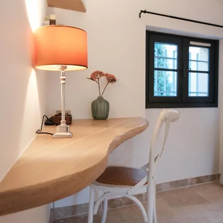 Дом отдыха Maison La Tropezienne ... New • Fabulous 5* Luxe & Terrasse • 6p. Old Town *