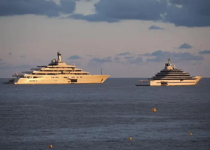 Maison La Tropezienne ... New • Fabulous 5* Luxe & Terrasse • 6p. Old Town Ferienhaus Antibes