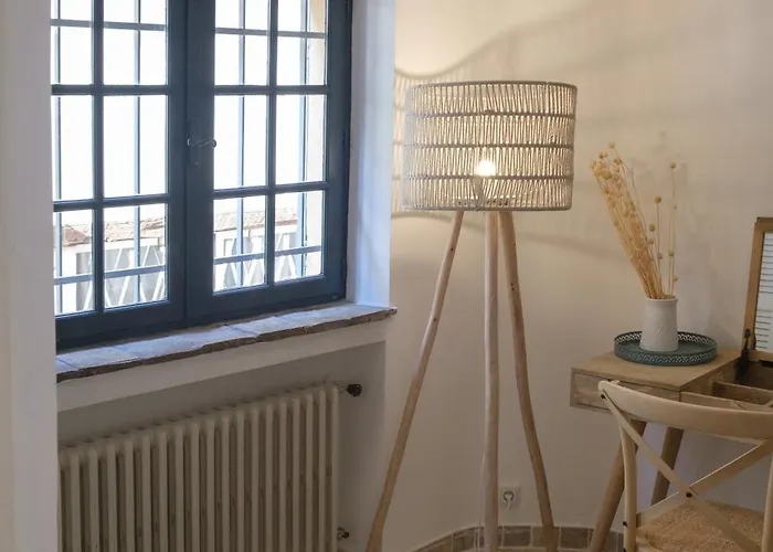 Maison La Tropezienne ... New • Fabulous 5* Luxe & Terrasse • 6p. Old Town