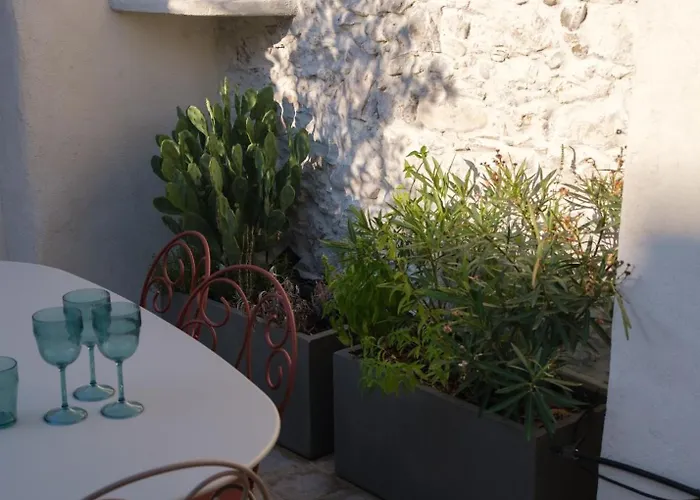 Maison La Tropezienne ... New • Fabulous 5* Luxe & Terrasse • 6p. Old Town Ferienhaus *
