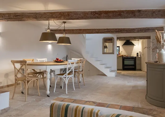 Feriehus Maison La Tropezienne ... New • Fabulous 5* Luxe & Terrasse • 6p. Old Town *