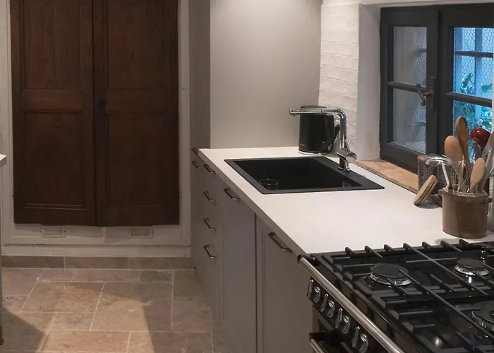 Maison La Tropezienne ... New • Fabulous 5* Luxe & Terrasse • 6p. Old Town * Антиб