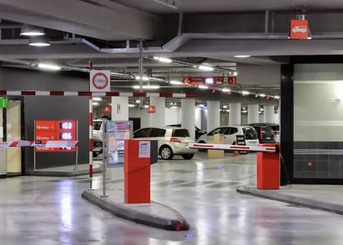 Maison La Tropezienne ... New • Fabulous 5* Luxe & Terrasse • 6p. Old Town Дом отдыха